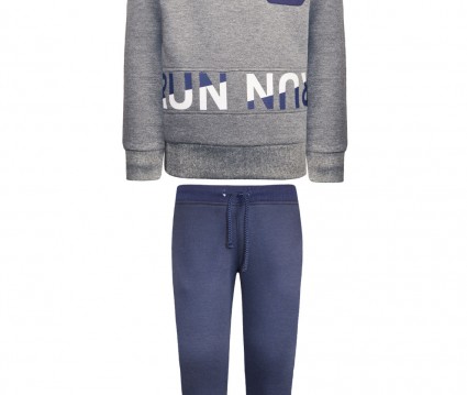 Φόρμα παντελόνι με τυπωμένη tape στο πλάι και μπλούζα