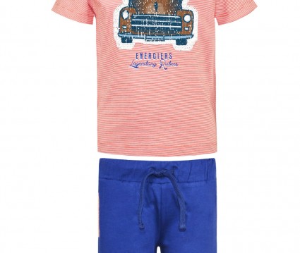 Σετ βερμούδα με ριγέ λεπτομέρειες και μπλούζα με παγιέτες που αλλάζουν σχέδιο αυτοκίνητο