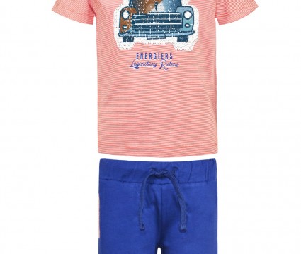 Σετ βερμούδα με ριγέ λεπτομέρειες και μπλούζα με παγιέτες που αλλάζουν σχέδιο αυτοκίνητο