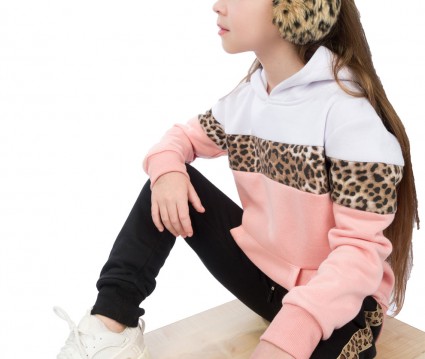 Φόρμα φούτερ με λεοπάρ λεπτομέρειες στην μπλούζα και στο παντελόνι 