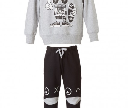 ΦΟΡΜΑ ΑΓΟΡΙ ΒΕΒΕ  Φούτερ  με λεπτομέρειες στο παντελόνι